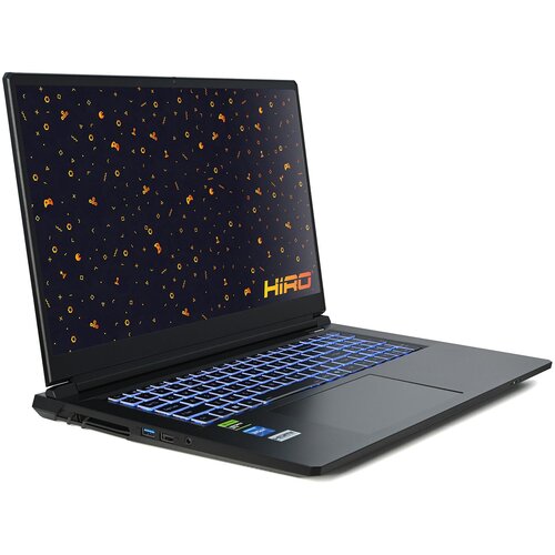 Laptop z otwartym ekranem, na którym widoczny jest wzór z pomarańczowymi ikonami na ciemnym tle oraz logo "HIRO". Klawiatura jest podświetlona na niebiesko, a na obudowie znajdują się różne porty i naklejki.