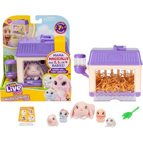 Na zdjęciu znajduje się zestaw figurek "Little Live Pets Mama Surprise Minis" z króliczą mamą i małymi króliczkami, w tym domek z fioletowym dachem, pojemnik na wodę oraz trzy małe figurki króliczków. Na opakowaniu widnieje napis: "Mama magically has 2, 3