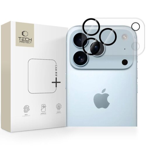 Pudełko z napisem "TECH PROTECT CAM FIT+" stoi obok telefonu z trzema obiektywami aparatu, na które nałożona jest przezroczysta nakładka. Na pudełku widoczne są ikony z podpisami: "ANTI FINGERPRINT", "SCRATCH RESISTANT", "TOUCH SENSITIVE".