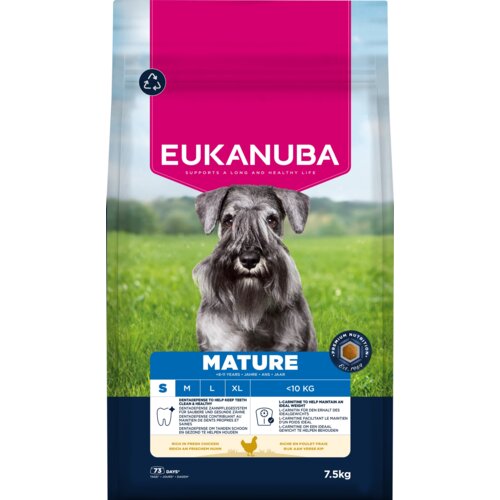 Opakowanie karmy dla psa marki EUKANUBA z wizerunkiem psa na tle zielonej łąki, z napisem "MATURE" oraz informacjami o produkcie, takimi jak "7.5 kg" i "RICH IN FRESH CHICKEN". Na opakowaniu widnieje również logo "PREMIUM NUTRITION" oraz piktogramy dotycz