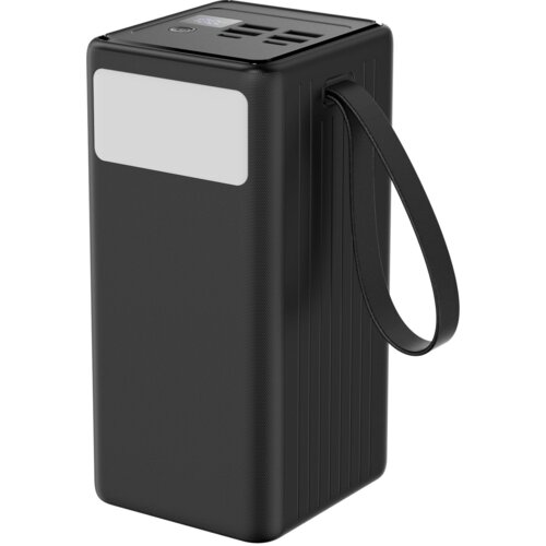 Czarny powerbank o prostokątnym kształcie z widocznym wyświetlaczem i kilkoma portami na górnej powierzchni oraz paskiem do przenoszenia. Na przedniej stronie znajduje się prostokątne, jasne pole.