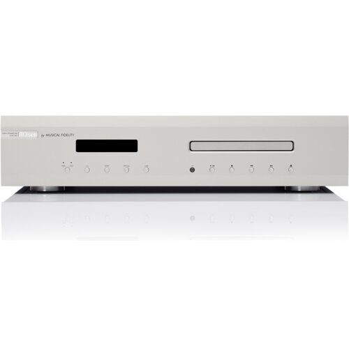 Srebrny odtwarzacz CD z wyświetlaczem i przyciskami na przednim panelu, oznaczony jako "M3scd" oraz "MUSICAL FIDELITY". Po prawej stronie znajduje się szczelina na płyty CD.