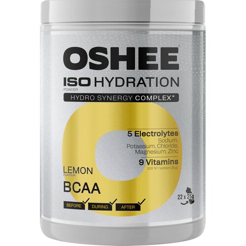 Pojemnik z napisem "OSHEE ISO HYDRATION" oraz "Hydro Synergy Complex" zawiera informacje o składnikach: 5 elektrolitów (sód, potas, chlorek, magnez, cynk) i 9 witamin, smak cytrynowy, BCAA, oraz oznaczenia "Before", "During", "After". Produkt ma pojemność