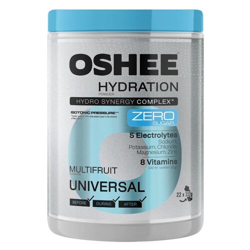 Pojemnik z izotonikiem OSHEE Hydration Zero o smaku wieloowocowym, zawierający 5 elektrolitów i 8 witamin, z napisem "ZERO SUGAR" oraz informacją o 22 porcjach po 15 g. Na opakowaniu widnieje również napis "HYDRO SYNERGY COMPLEX" oraz "UNIVERSAL" z oznacz