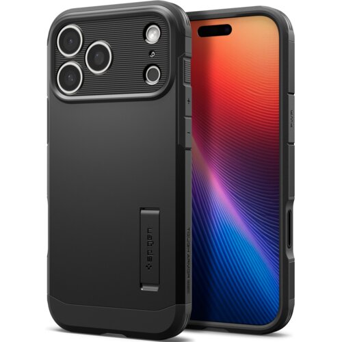 Czarne etui na telefon z trzema dużymi otworami na aparaty oraz mniejszymi na lampę i czujniki, posiada wbudowaną podpórkę z napisem "SPIGEN". Obok etui widoczny jest telefon z kolorowym, gradientowym ekranem.
