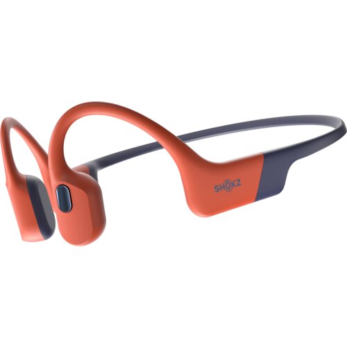 Czerwone słuchawki z pałąkiem, z widocznym logo "SHOKZ" na jednej z części. Produkt ma nowoczesny design i jest przeznaczony do użytku w wodzie.