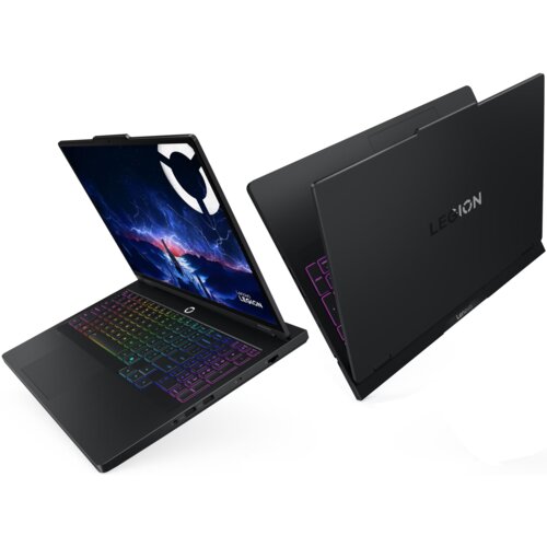 Na zdjęciu widoczne są dwa laptopy z serii Legion, jeden otwarty z kolorową klawiaturą i wyświetlaczem pokazującym grafikę z motywem górskim, drugi zamknięty z widocznym logo "LEGION" na obudowie. Oba laptopy mają nowoczesny design i ciemną kolorystykę.