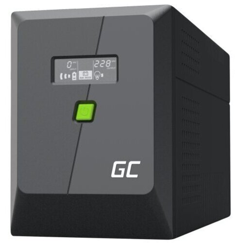 Czarny zasilacz UPS z wyświetlaczem cyfrowym pokazującym parametry pracy oraz zielonym przyciskiem zasilania. Na obudowie widoczne jest logo "GC".