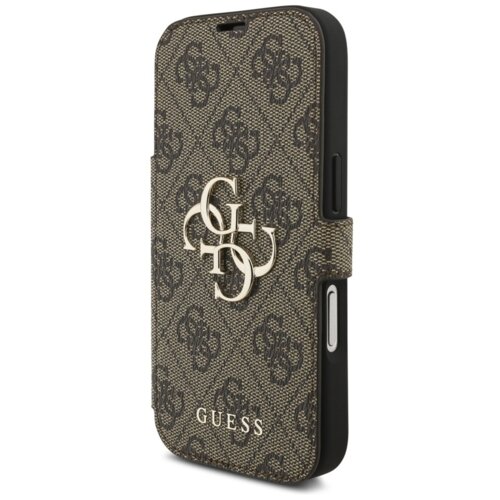 Brązowe etui z wzorem 4G i metalowym logo, przeznaczone do Apple iPhone 17 Pro, z widocznym napisem "GUESS" na dole. Etui ma teksturę materiału i wycięcia na przyciski oraz aparat.