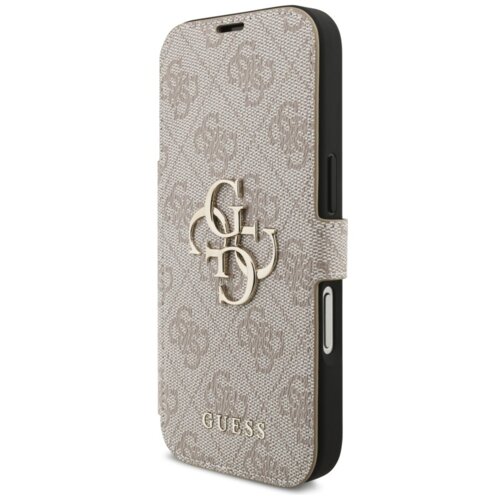 Etui w kolorze różowym z teksturą i wzorem 4G, ozdobione metalowym logo GUESS. Na dole widoczny jest napis "GUESS".