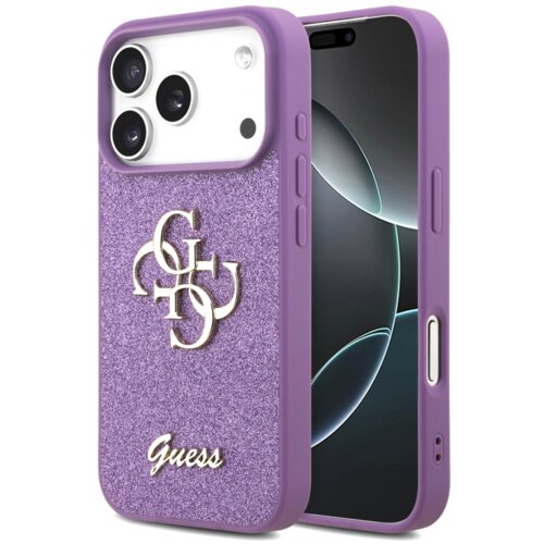Liliowe etui na telefon z brokatowym wykończeniem, ozdobione metalowym logo "4G" oraz napisem "Guess". Etui jest dopasowane do modelu telefonu z trzema aparatami i wyświetlaczem z wycięciem na kamerę.