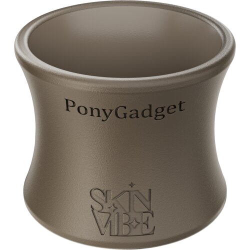Brązowy pojemnik o zaokrąglonym kształcie z napisem "PonyGadget" na górze oraz logo "SKINVIBE" na dole. Powierzchnia pojemnika jest gładka i matowa.