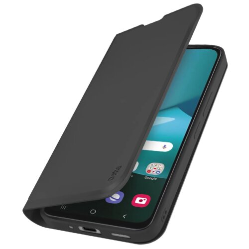 Czarne etui typu wallet na smartfon z widocznym logo "sbs" na klapce, częściowo otwarte, ukazujące ekran telefonu z ikonami aplikacji. Na ekranie widoczne są ikony aplikacji, w tym Google i inne standardowe aplikacje systemowe.