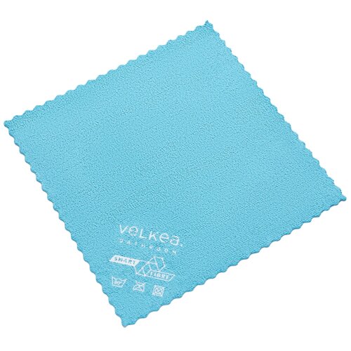 Niebieska ściereczka o wymiarach 30 x 30 cm z widocznym białym logo "VELKEA" oraz napisami "SMART FIBRE" i symbolami prania w dolnym rogu. Krawędzie ściereczki są ząbkowane.