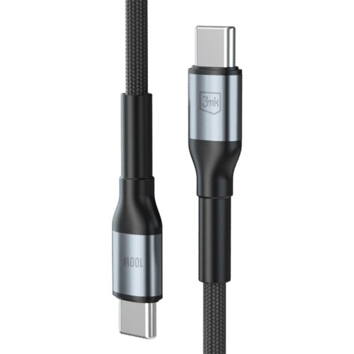 Na zdjęciu widoczny jest czarny kabel USB-C z plecionym oplotem, zakończony metalowymi wtyczkami, na których znajdują się napisy "100W" oraz logo "3mk".
