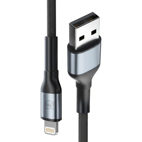 Czarny kabel USB z końcówką Lightning, z widocznym logo "3MK" na obudowie złącza. Kabel ma plecioną osłonę i metaliczne wykończenia przy złączach.
