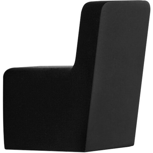 Czarny, matowy haczyk na ręcznik o prostokątnym kształcie z zaokrąglonymi krawędziami. Produkt ma minimalistyczny design i jest wykonany z jednolitego materiału.