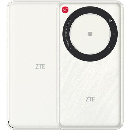 Białe urządzenie z logo "ZTE" na obudowie, posiada okrągły element z oznaczeniem "5G" oraz napis "5G HyperSpeed Portable WiFi Router". Na okręgu widoczne są ikony NFC, sygnału WiFi i baterii.