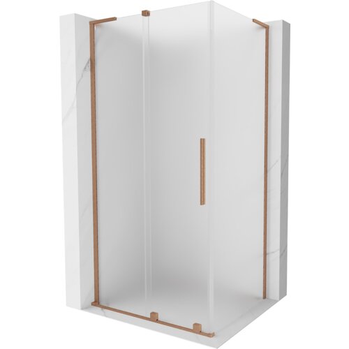 Kabina prysznicowa o wymiarach 120 x 90 cm z matowym szkłem i elementami w kolorze miedzi szczotkowanej. Produkt ma prostokątny kształt z przesuwanymi drzwiami i pionowym uchwytem.