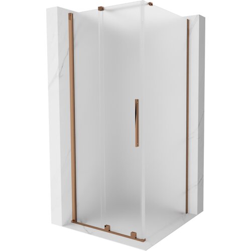 Kabina prysznicowa o wymiarach 90 x 90 cm z rozsuwanymi drzwiami, wykonana z matowego szkła, z elementami w kolorze różowego złota. Produkt ma prostokątną formę i jest osadzony na białej, marmurowej podstawie.