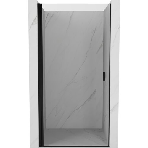 Drzwi prysznicowe uchylne o transparentnej powierzchni z czarnymi elementami, zamontowane w marmurowej wnęce. Produkt ma minimalistyczny design z prostokątnym uchwytem.