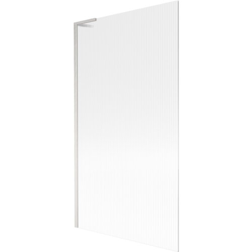 Na zdjęciu znajduje się jednoskrzydłowy parawan nawannowy o wymiarach 100 x 150 cm z prążkowaną powierzchnią i wykończeniem w kolorze niklu szczotkowanego. Produkt ma prostą, nowoczesną konstrukcję z widocznymi pionowymi liniami na szklanej powierzchni.
