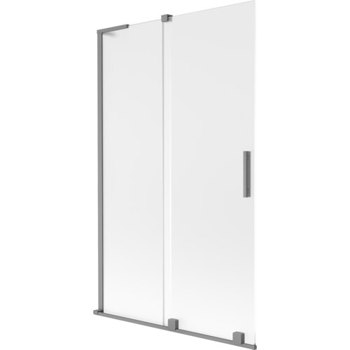 Dwuskrzydłowy, rozsuwany parawan nawannowy o wymiarach 110 x 150 cm, wykonany z matowego szkła i wykończony w kolorze gun metal. Produkt posiada prostokątną, metalową rączkę oraz solidne, metalowe ramy i uchwyty montażowe.