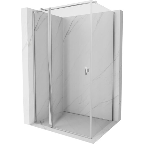 Przeszklona kabina prysznicowa z uchylnymi drzwiami, wykonana z transparentnego szkła i chromowanych elementów, umieszczona na tle ścian z jasnego marmuru. Produkt ma wymiary 95 x 120 cm i posiada prostokątną, minimalistyczną klamkę.