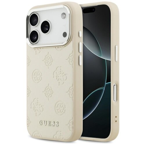 Beżowe etui na telefon z wytłoczonym wzorem i napisem "GUESS" na dole. Etui jest dopasowane do modelu telefonu z trzema dużymi obiektywami aparatu.