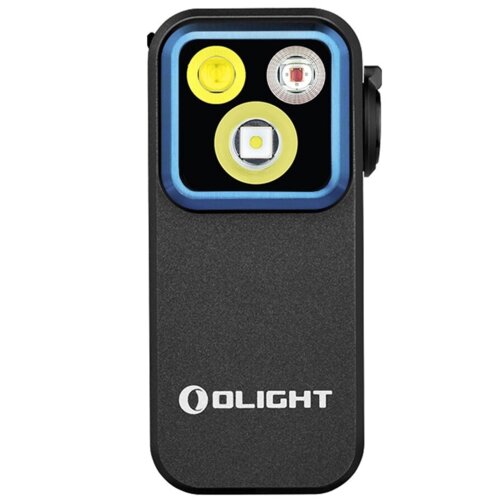 Czarna latarka z trzema widocznymi diodami LED na górze, otoczona niebieską ramką. Na dole znajduje się logo "OLIGHT".