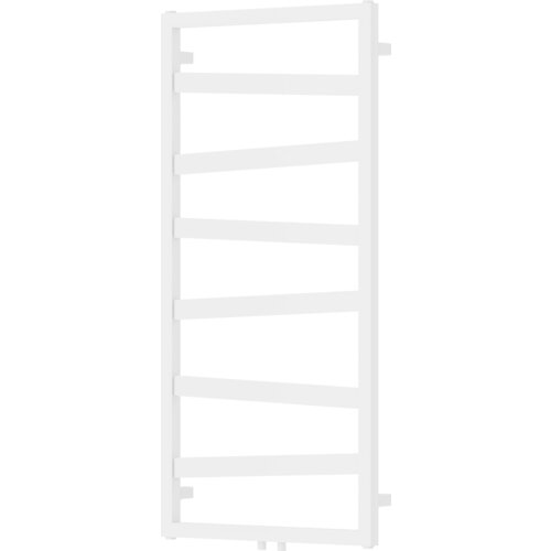 Biały, dekoracyjny grzejnik łazienkowy o prostokątnym kształcie z poziomymi, lekko ukośnymi szczeblami. Produkt ma minimalistyczny design i jest przeznaczony do montażu na ścianie.