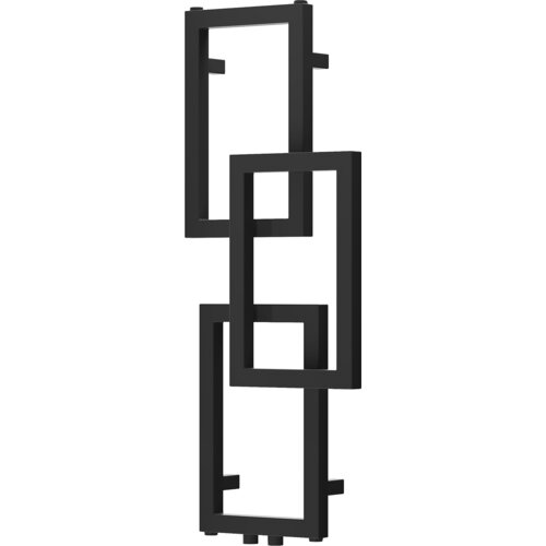 Czarny, dekoracyjny grzejnik łazienkowy o geometrycznym wzorze, składający się z trzech prostokątnych ram połączonych ze sobą. Produkt ma wymiary 870 x 360 mm i moc 209 W.