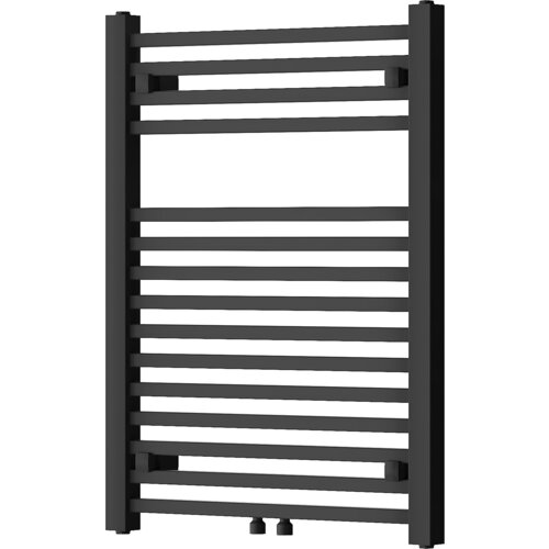 Czarny grzejnik łazienkowy o prostokątnym kształcie, złożony z poziomych, równomiernie rozmieszczonych rurek. Produkt ma nowoczesny design i jest przeznaczony do montażu na ścianie.
