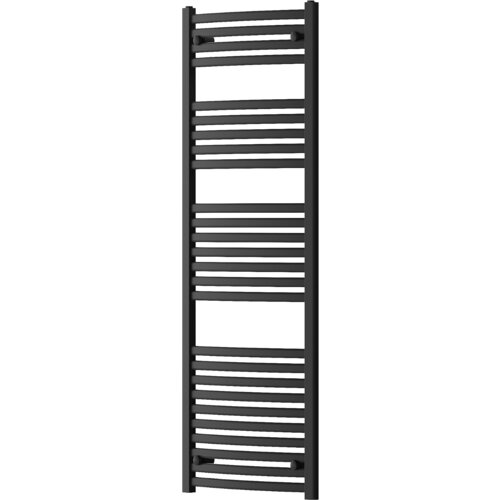 Czarny grzejnik łazienkowy o wymiarach 1500 x 500 mm z poziomymi, równomiernie rozmieszczonymi rurkami. Produkt ma nowoczesny design i jest przeznaczony do montażu na ścianie.