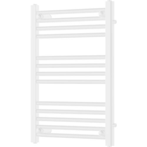 Na zdjęciu znajduje się biały grzejnik łazienkowy z poziomymi rurkami, ułożonymi równomiernie w pionowej ramie. Produkt ma prosty, nowoczesny design i jest przeznaczony do montażu bocznego.