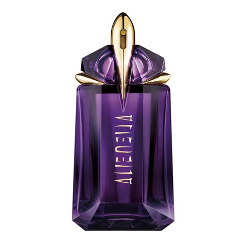 Fioletowy flakon perfum o geometrycznym kształcie z elementami w kolorze złotym, na którym widnieje pionowy napis "ALIEN".