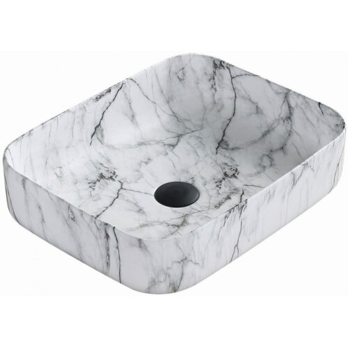 Biała umywalka nablatowa o wymiarach 50 x 39 cm z kamiennym wzorem, z czarnym odpływem na dnie. Powierzchnia umywalki ma delikatne, szare żyłkowania przypominające marmur.