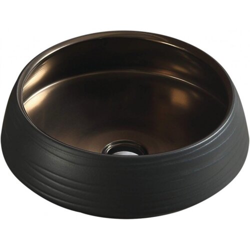 Czarna, okrągła umywalka nablatowa z błyszczącym, złotym wnętrzem i otworem odpływowym na dnie. Powierzchnia zewnętrzna ma delikatne, poziome żłobienia.