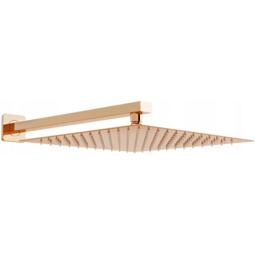 Kwadratowa deszczownica w kolorze różowego złota z licznymi dyszami, zamontowana na prostokątnym ramieniu prysznicowym. Produkt ma elegancki, nowoczesny design.