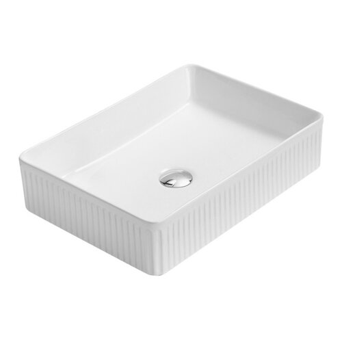 Biała, prostokątna umywalka nablatowa z ryflowanymi bokami i centralnie umieszczonym odpływem. Produkt ma gładką powierzchnię wewnętrzną i wymiary 50 x 34 cm.