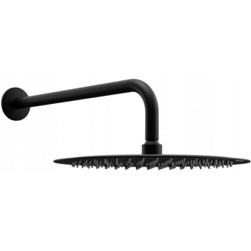 Czarna deszczownica o średnicy 30 cm z ramieniem prysznicowym, zamontowana na ścianie. Produkt ma nowoczesny, minimalistyczny design z licznymi dyszami na spodzie.
