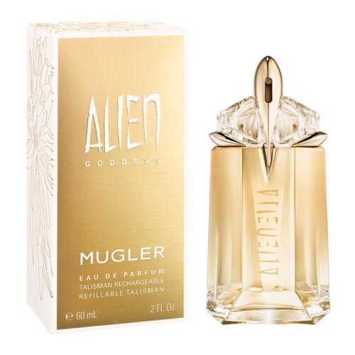 Złoty flakon perfum o eleganckim kształcie stoi obok pudełka z napisem "ALIEN GODDESS MUGLER EAU DE PARFUM TALISMAN RECHARGEABLE REFILLABLE TALISMAN" oraz oznaczeniem pojemności "60 mL 2 Fl. Oz.". Pudełko ma delikatny wzór kwiatowy na białym tle.