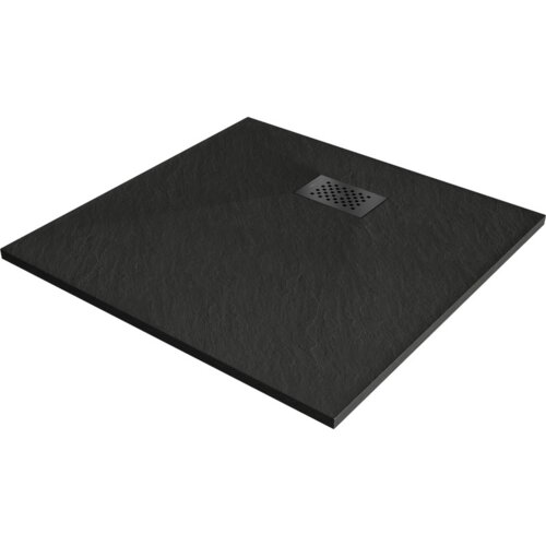 Czarny, kwadratowy brodzik prysznicowy z teksturą przypominającą kamień, z centralnie umieszczoną czarną maskownicą odpływu. Produkt ma wymiary 90 x 90 cm.