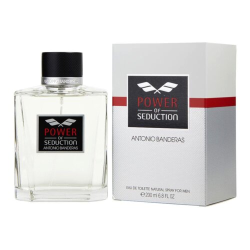 Butelka wody toaletowej "Power of Seduction" marki Antonio Banderas o pojemności 200 ml stoi obok opakowania. Na obu widoczny jest czarny prostokąt z białymi skrzydłami i czerwonym napisem "Power of Seduction".