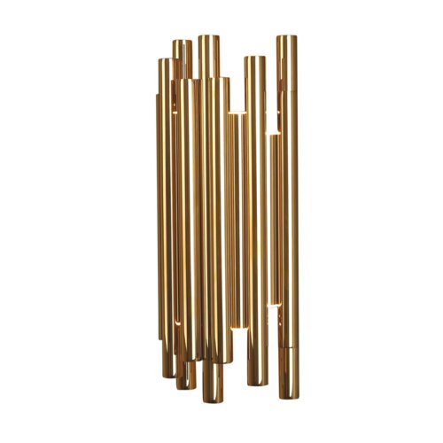 Dekoracyjny kinkiet ścienny składający się z kilku złotych tub o różnej wysokości, tworzących nowoczesny wzór.