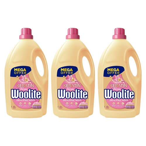Płyn do prania WOOLITE Keratin Therapy 3 x 4500 ml